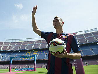 Thomas Vermaelen lined up by L...